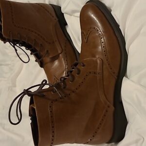 Unlisted By Kenneth Cole Blind Sided 11.5